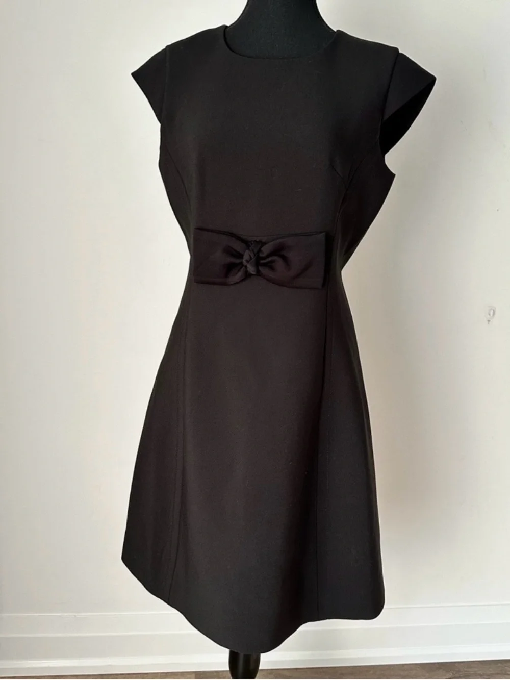kate spade Black Cap-Sleeve Bow-Waist Mini Dress - Picture 2 of 8